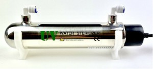 UV Strahler im Wasserdurchfluss